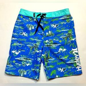 Boys size 14. Hurley board shorts. Blue Hawaiian print. Eu